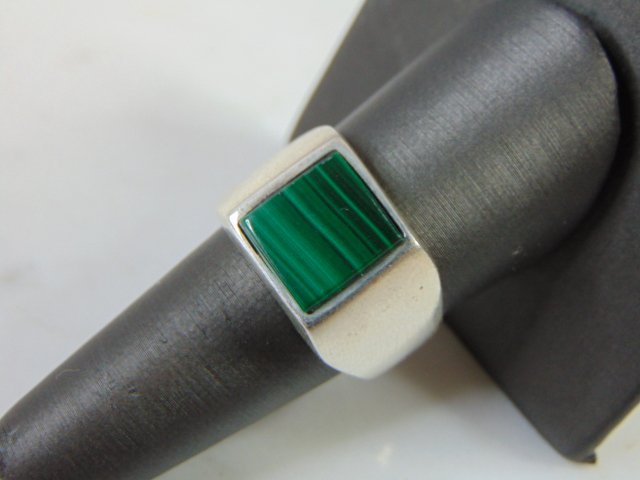 Mens Sterling Silver Malachite Ring (1 of 4)
