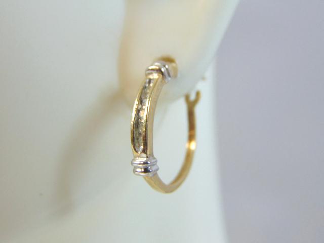 Single Womens Vintage 10K Gold Diamond Hoop Earring (1 of 4)