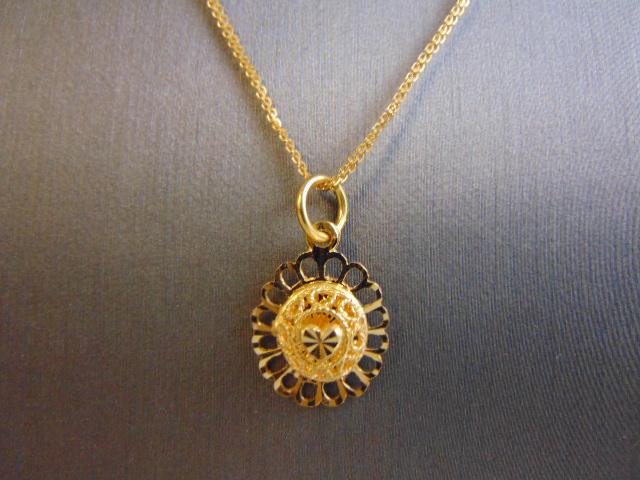 Womens Vintage 22K Yellow Gold Necklace w/ Pendant (1 of 4)