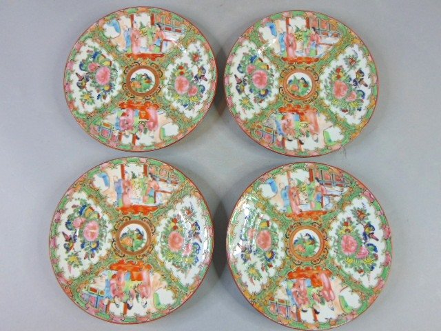 Set of 4 Chinese Rose Medallion Dessert Plates (1 of 4)