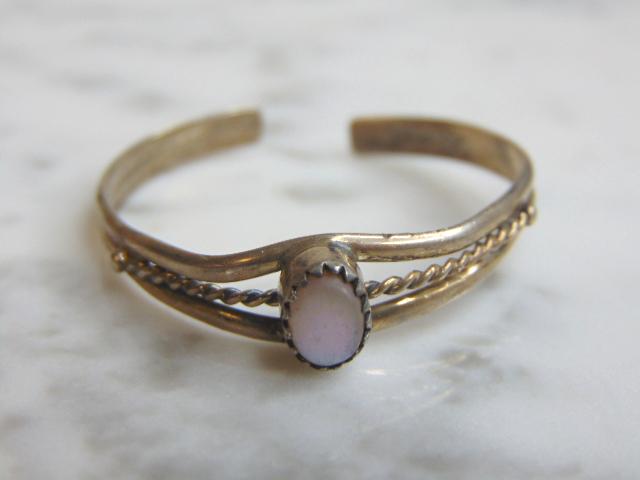 Womens Vintage Estate Sterling Silver Cuff Bracelet (1 of 2)