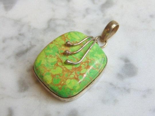 Womens Vintage Estate Sterling Silver Stone Pendant (1 of 2)