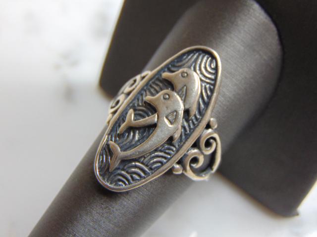 Womens Vintage Estate Sterling Silver Dolphin Ring (1 of 4)