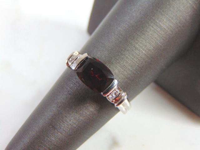 EXQUISITE STERLING SILVER RING WITH RUBY LIKE STONE (1 of 4)