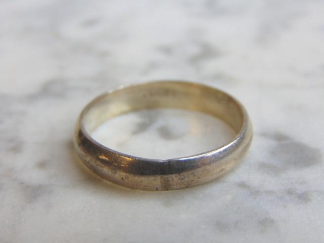 Womens Vintage Estate Sterling Silver Wedding Band Ring (1 of 2)