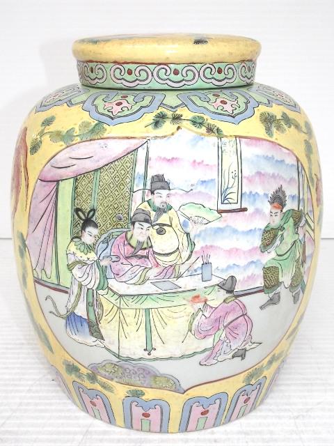 HAND PAINTED CHINESE ROSE FAMILLE TEA CADDY (1 of 7)