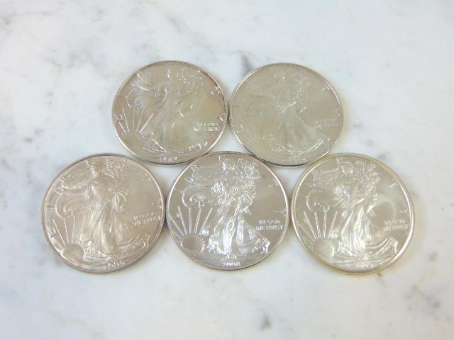 LOT OF 5 WALKING LIBERTY SILVER DOLLARS (1 of 2)