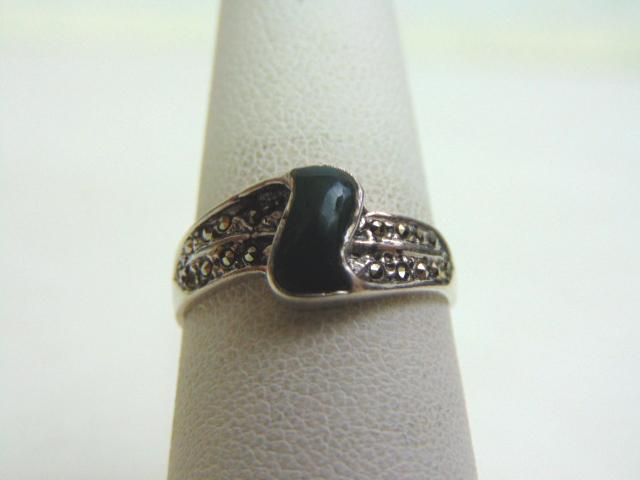 Womens Vintage Estate .925 Sterling Silver Ring (1 of 4)