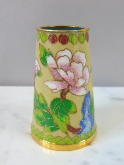 VINTAGE CHINESE CLOISONNE BUD VASE (1 of 5)