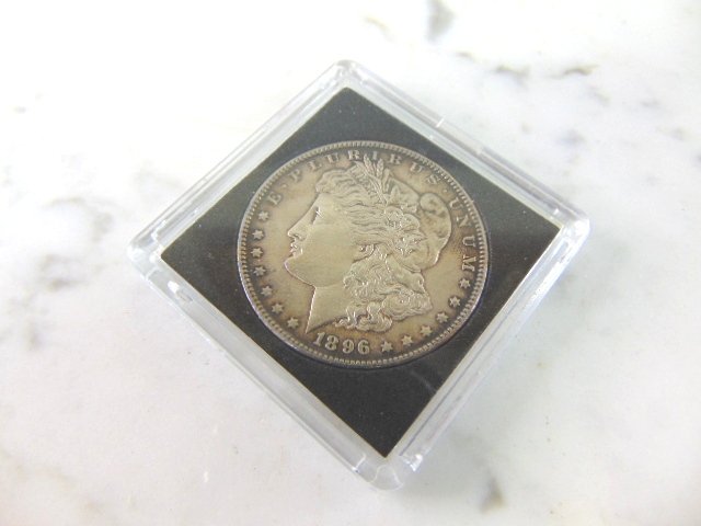 COLLECTIBLE 1896 MORGAN SILVER DOLLAR COIN (1 of 2)