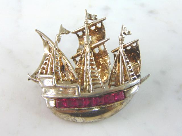 Womens Vintage Estate Sterling Silver Boat Brooch (1 of 2)