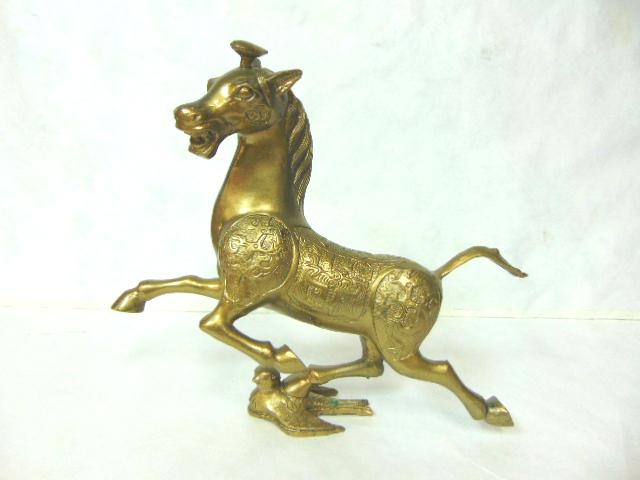 VINTAGE ANTIQUE CHINESE BRONZE HORSE STATUE (1 of 6)