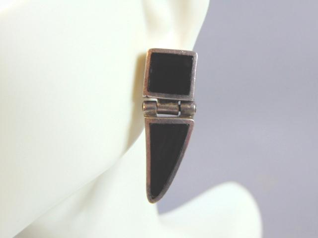 Womens Vintage Sterling Silver & Black Onyx Earrings (1 of 3)
