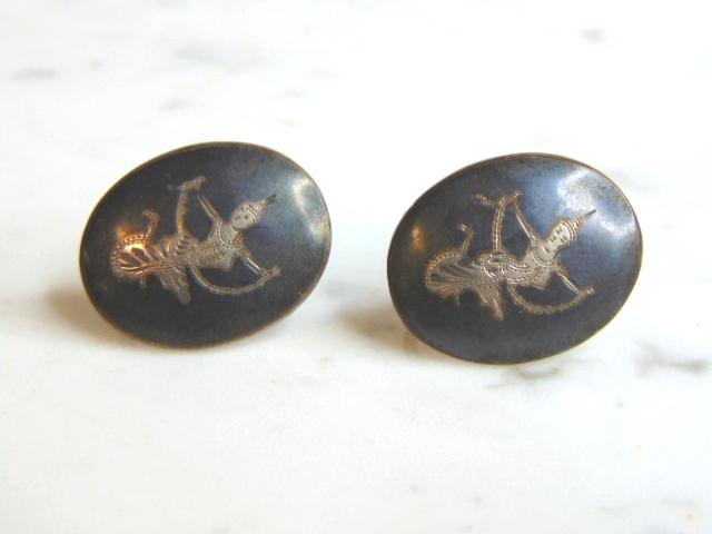 Vintage Estate Sterling Silver Siam Screw Back Earrings (1 of 3)