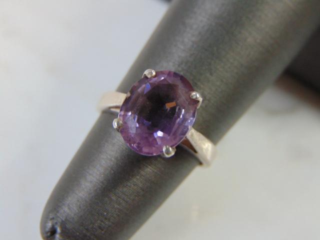Womens Vintage Estate Sterling Silver Amethyst Ring (1 of 4)