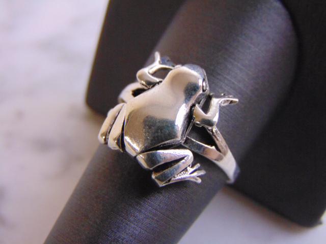 Womens Vintage Estate Sterling Silver Hinged Frog Ring (1 of 4)
