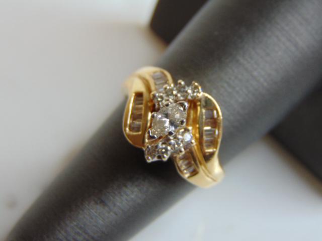 Womens Vintage Estate 14K Yellow Gold Diamond Ring 4.6g (1 of 6)