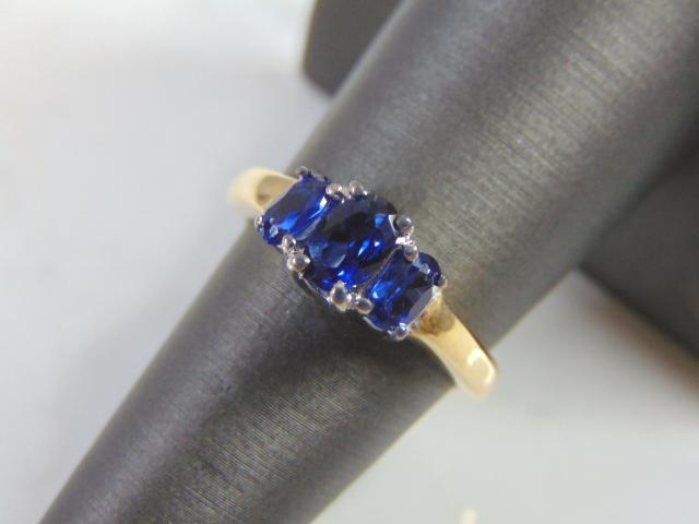 Womens Vintage Estate 14K Gold Sapphire Ring (1 of 4)