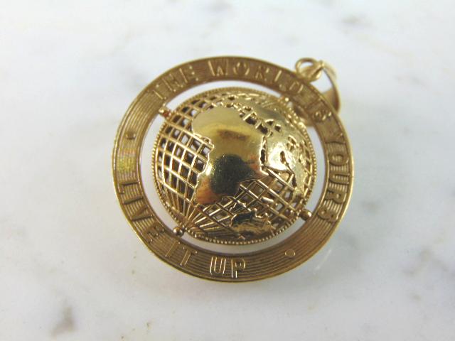 Vintage Estate 10K Gold World Globe Pendant (1 of 3)