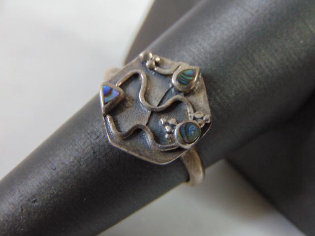 Sterling Silver Modern Abstract Abalone Ring (1 of 5)