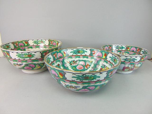Lot of Three Vintage Chinese Porcelain Rose Medallion Bowls (1 of 12)