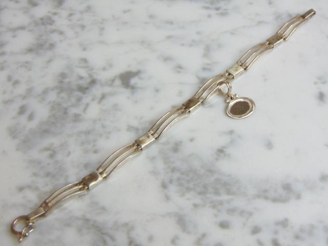 Womens Vintage Estate Sterling Silver Charm Bracelet (1 of 4)