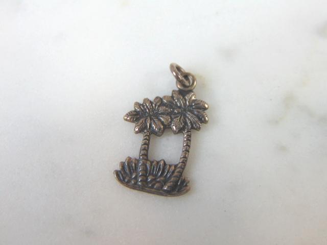 Womens Vintage Estate Sterling Silver Palm Tree Charm (1 of 2)
