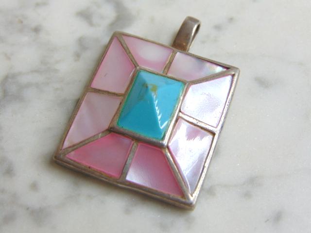 Womens Vintage Sterling Silver Turquoise Stone Pendant (1 of 2)