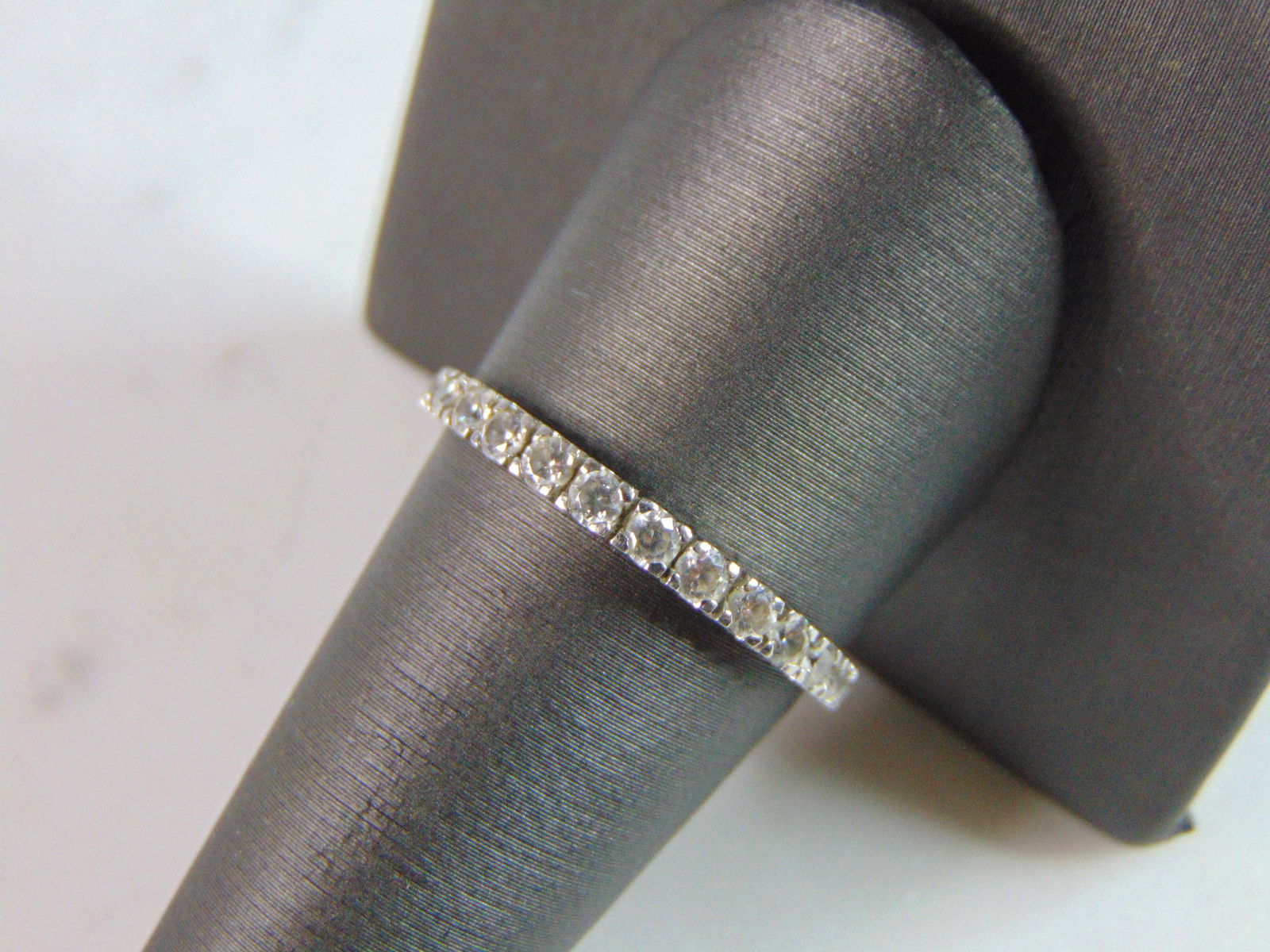 Womens Vintage Estate 14K White Gold Diamond Ring (1 of 5)