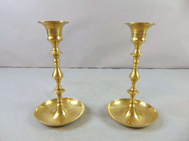 Decorative Antique Pair of Brass Candlesticks Holders (1 of 4)
