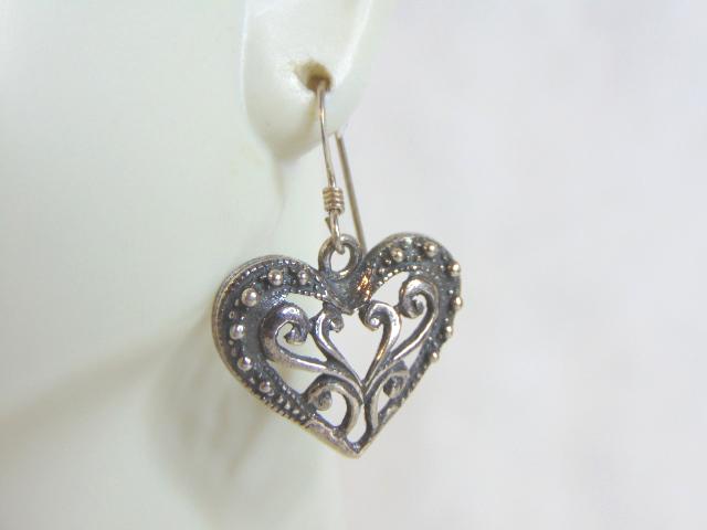 Womens Vintage Sterling Silver Dangle Heart Earrings (1 of 3)