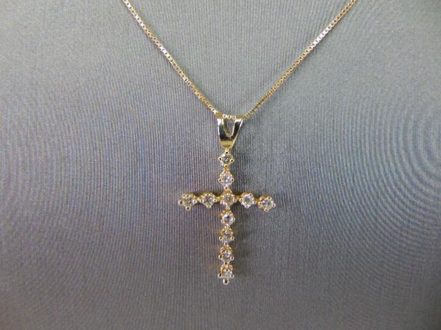 14k Gold Necklace w/ Diamond Cross Pendant (1 of 4)