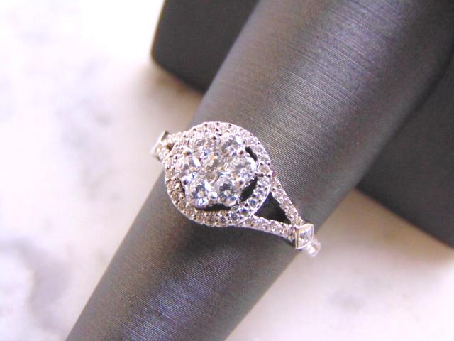 Womens Sterling Silver Ring w/ Diamond Cut CZ Stone (1 of 4)