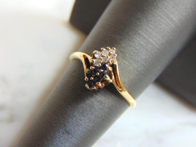Womens Vintage Estate 10k Gold Sapphire & Diamond Ring (1 of 4)