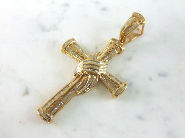 Vintage Estate 10k Gold & Diamonds Religious Cross (1 of 3)