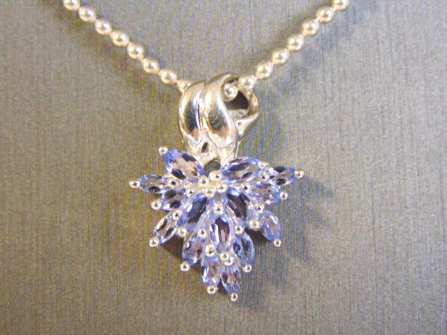 Womens Sterling Silver Amethyst Pendant W/ Necklace (1 of 3)