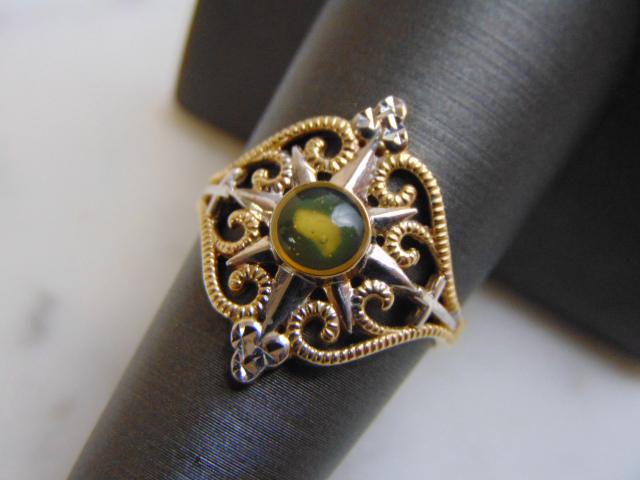 Womens Vintage Estate 10k Gold Religious Cross Ring (1 of 4)