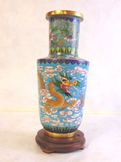 VINTAGE ANTIQUE CHINESE CLOISONNE DRAGON VASE (1 of 8)