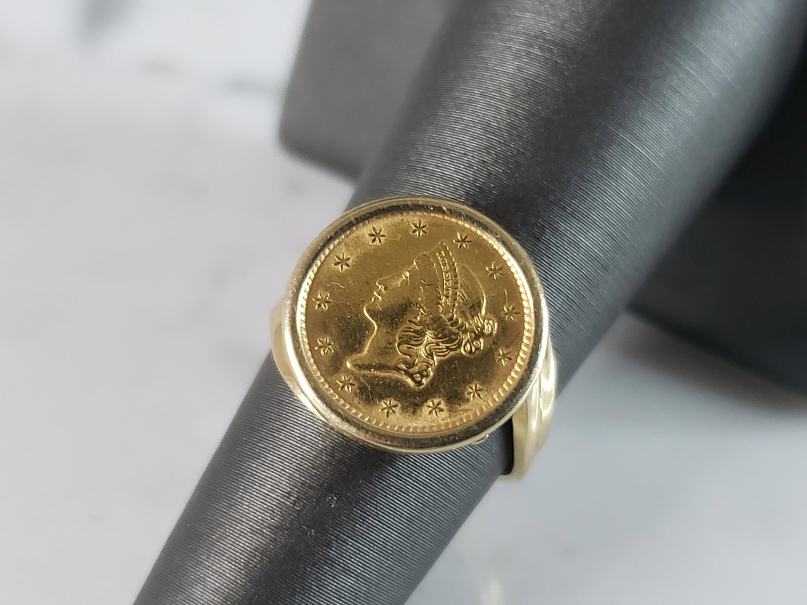 Rare 1853 Liberty Head Dollar Gold Coin Ring (1 of 6)