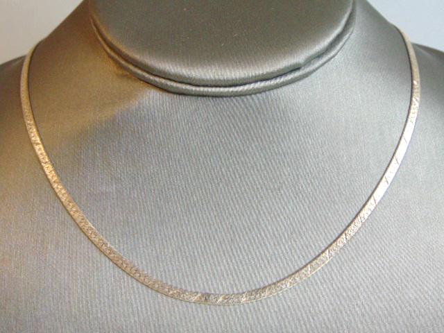 Womens Vintage Sterling Silver Herringbone Necklace (1 of 2)