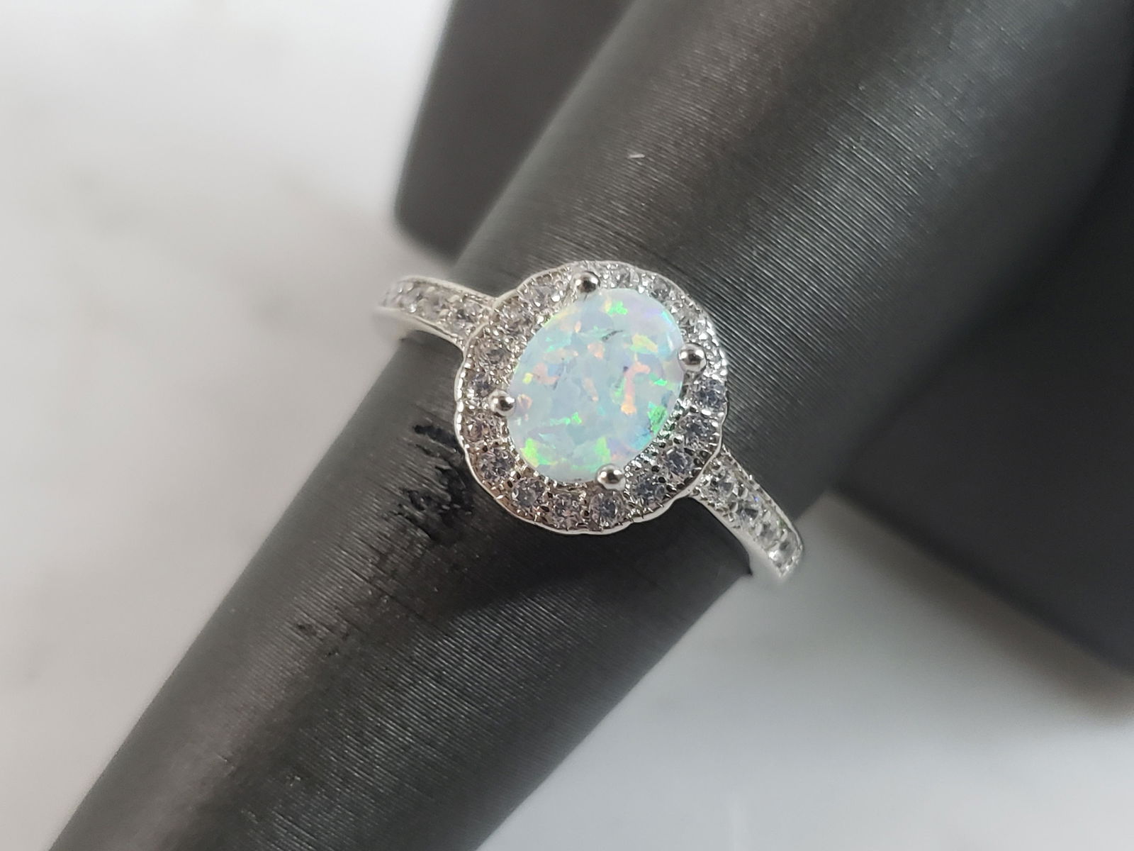 Womens Vintage Estate Sterling Silver Modernist Opal Ring (1 of 5)