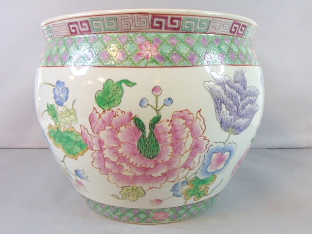 Decorative Chinese Porcelain Planter Fish Pot (1 of 7)