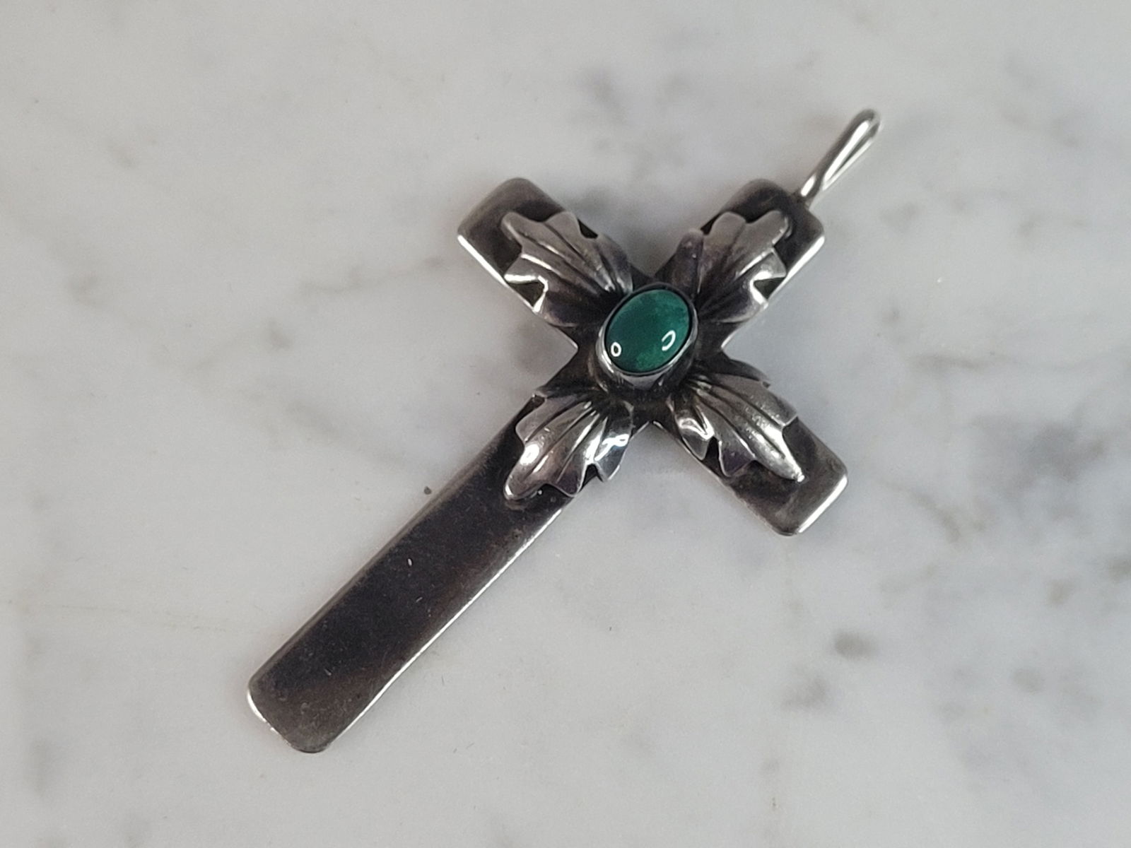 Womens Vintage Estate Sterling Silver Malachite Cross Pendant (1 of 4)