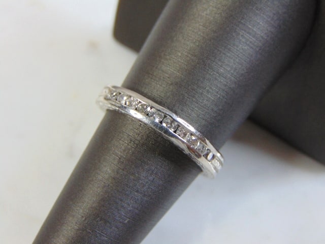 Womens Vintage Estate Platinum & Diamond Ring (1 of 4)