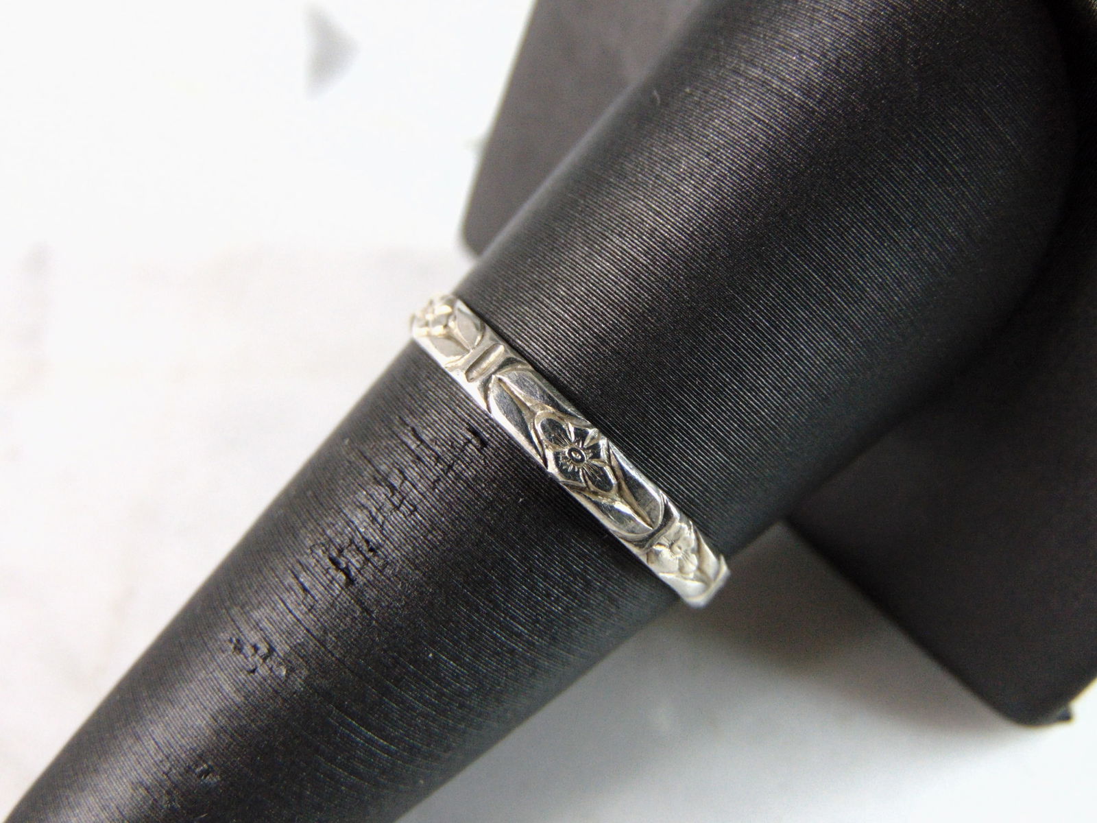 Womens Vintage Estate Sterling Silver Modernist Ring (1 of 3)