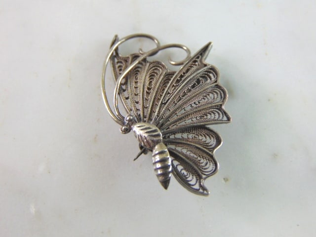 Womens Vintage Estate Sterling Silver Butterfly Brooch (1 of 2)