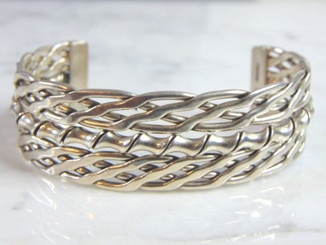 WOMENS VINTAGE ESTATE STERLING CUFF BRACELET (1 of 2)