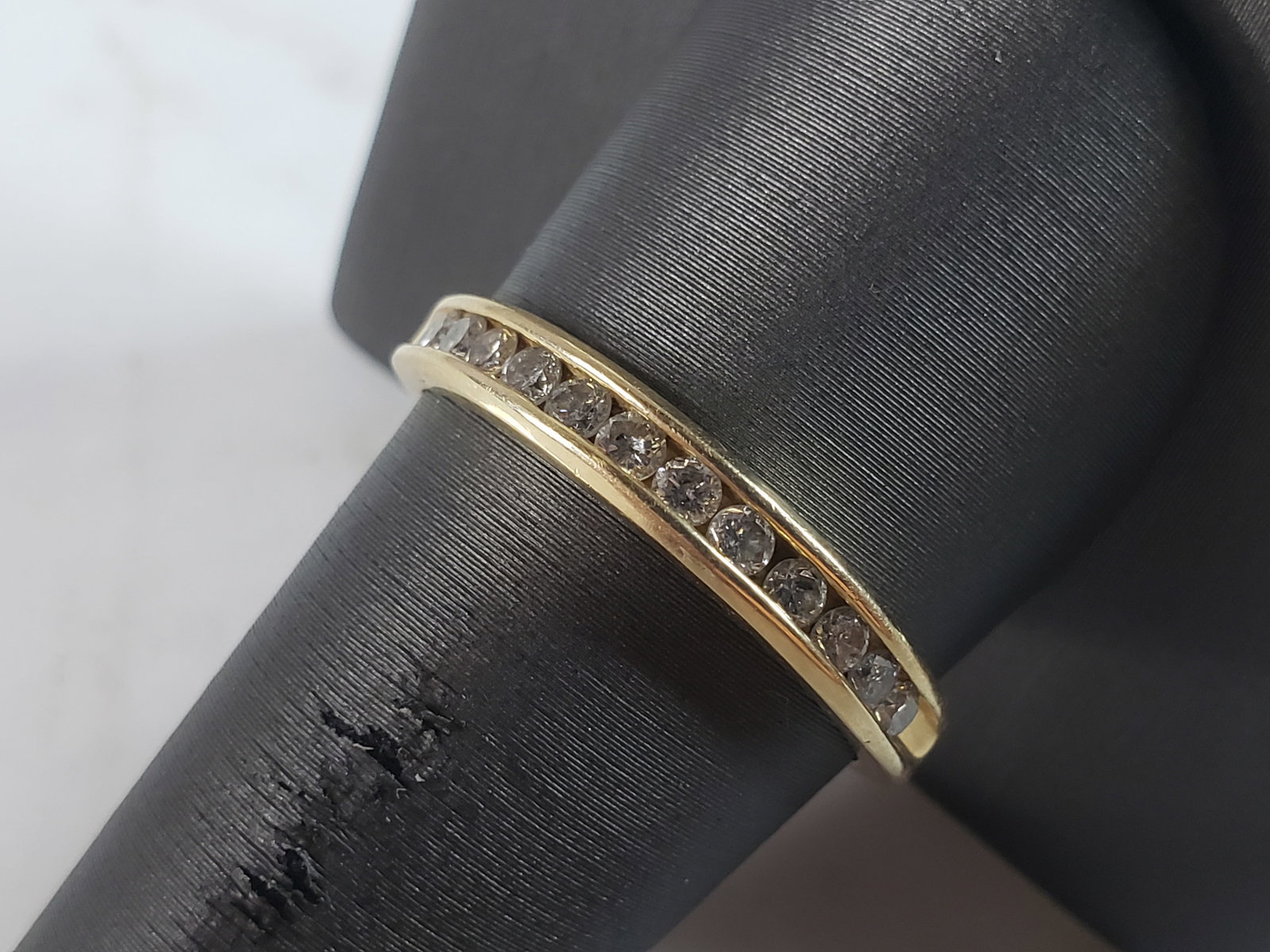 Womens Vintage Estate 10K Yellow Gold Diamond Ring (1 of 7)