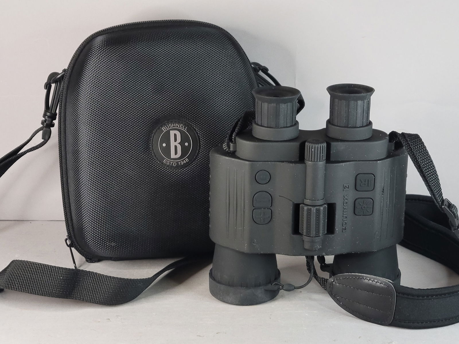 Bushnell Equinox Z Digital Night Vision?Binoculars 2x40/4x50 w/ Carrying case (1 of 5)