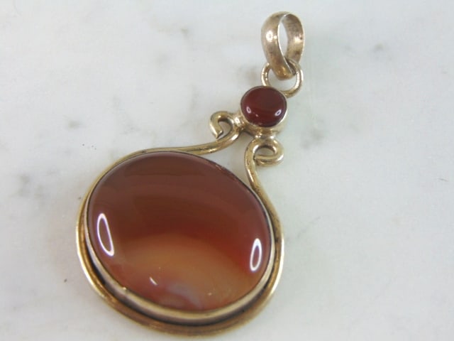 Womens Vintage Estate Sterling Silver Agate Pendant (1 of 2)